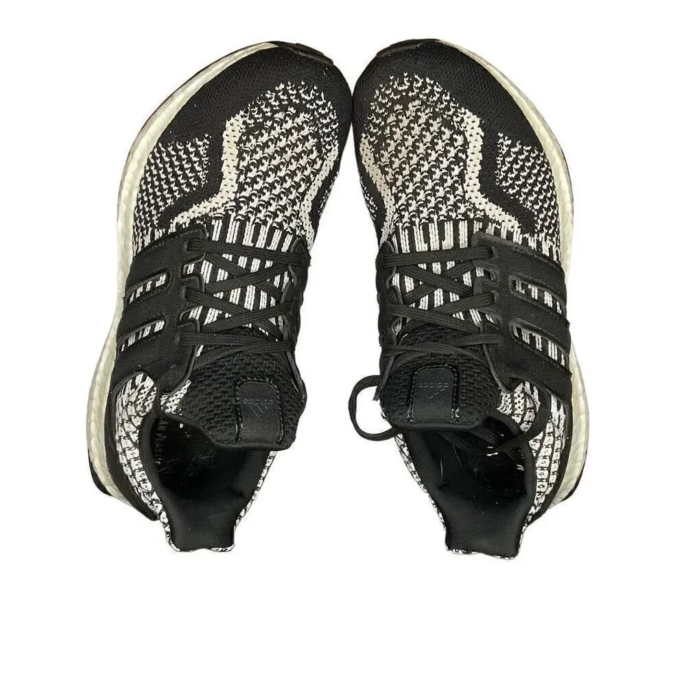 Adidas UltraBoost 5.0 DNA Womens Size 6.5 Oreo Black White Running Shoes FZ1850